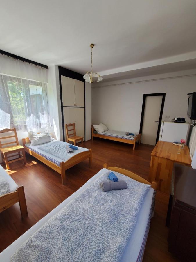 Liget Ueduelo Siofok Bed and Breakfast Eksteriør billede