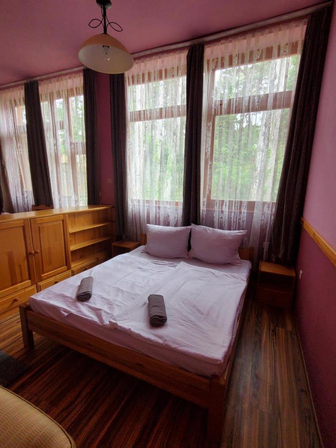 Liget Ueduelo Siofok Bed and Breakfast Eksteriør billede