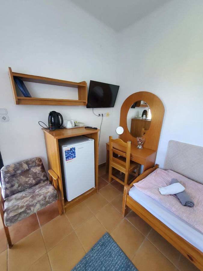 Liget Ueduelo Siofok Bed and Breakfast Eksteriør billede