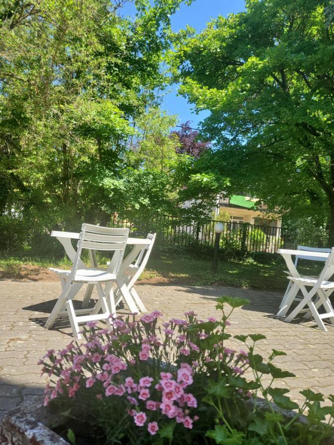 Liget Ueduelo Siofok Bed and Breakfast Eksteriør billede